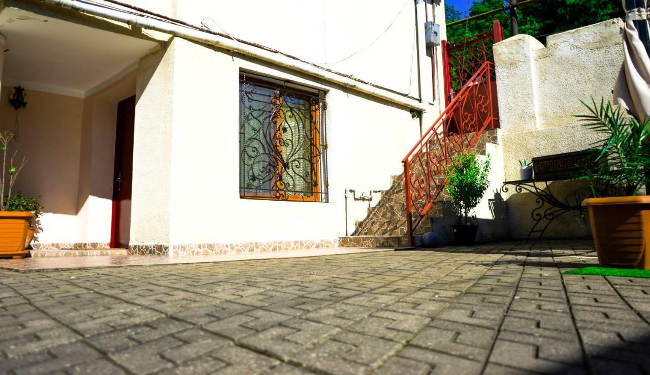 Ferienwohnung Old District Kutaissi Exterior foto